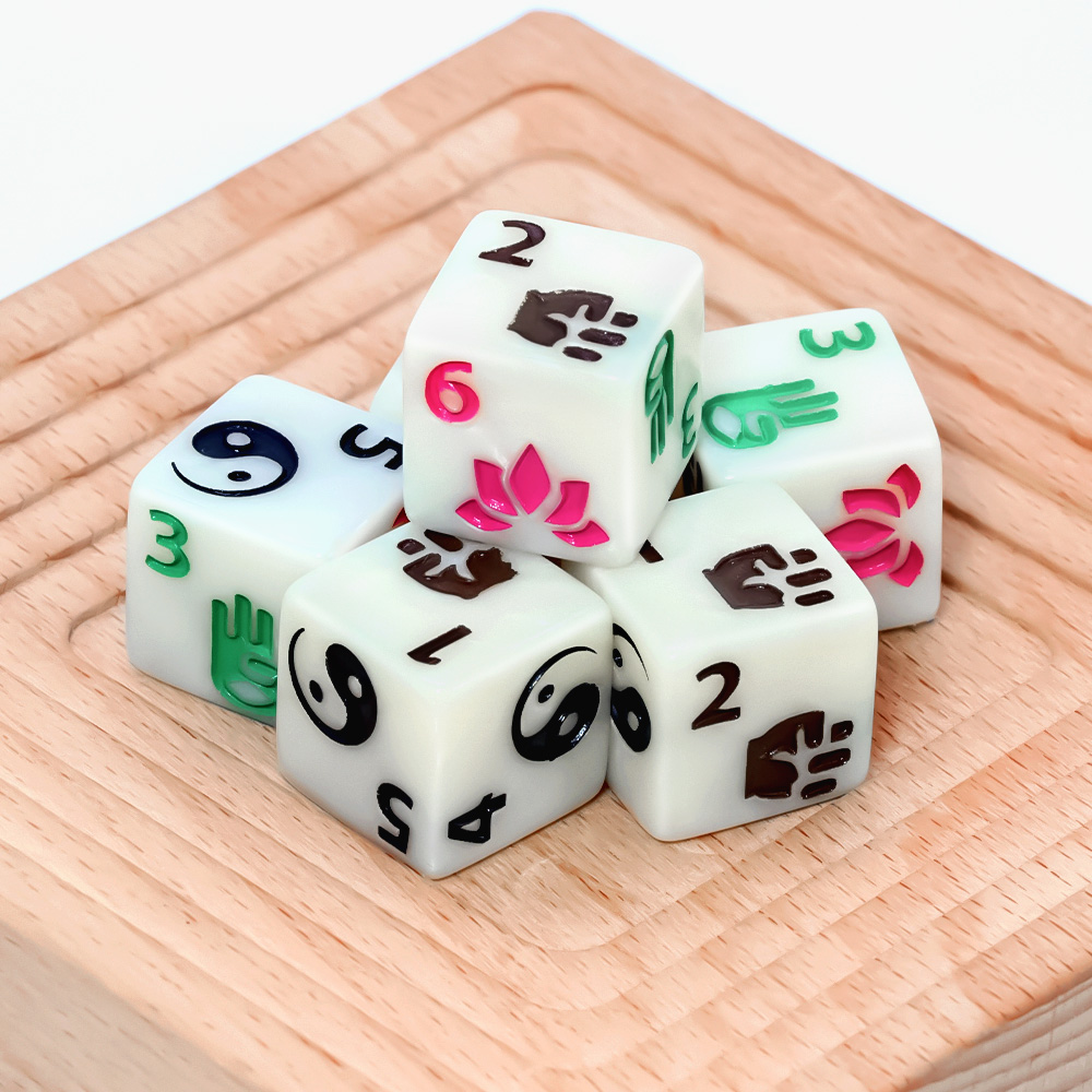 مجموعة من 6 قطع من النرد متعدد - مراجعة Board Game Zen وسعره